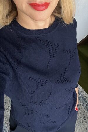 CINZIACALDI | marine blue thick sweater with round yarn pellets in a soft merino blend