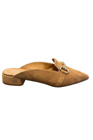 cognac colored MODA DI FAUSTO slipper with golden charm